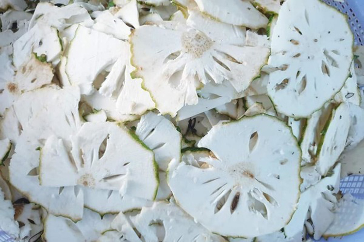 Dried custard apple